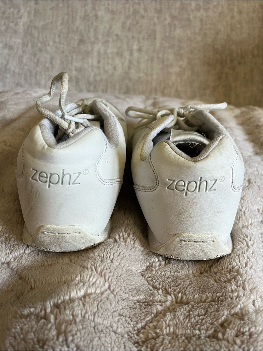 Cheer shoes - Picture 3 of 4
